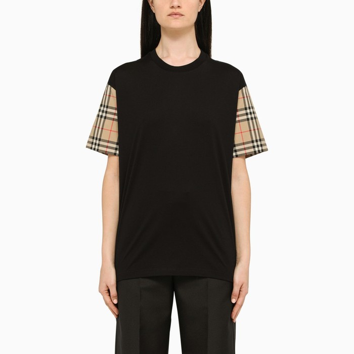 버버리(Burberry) Black crew-neck T-shirt with check - 캐치패션